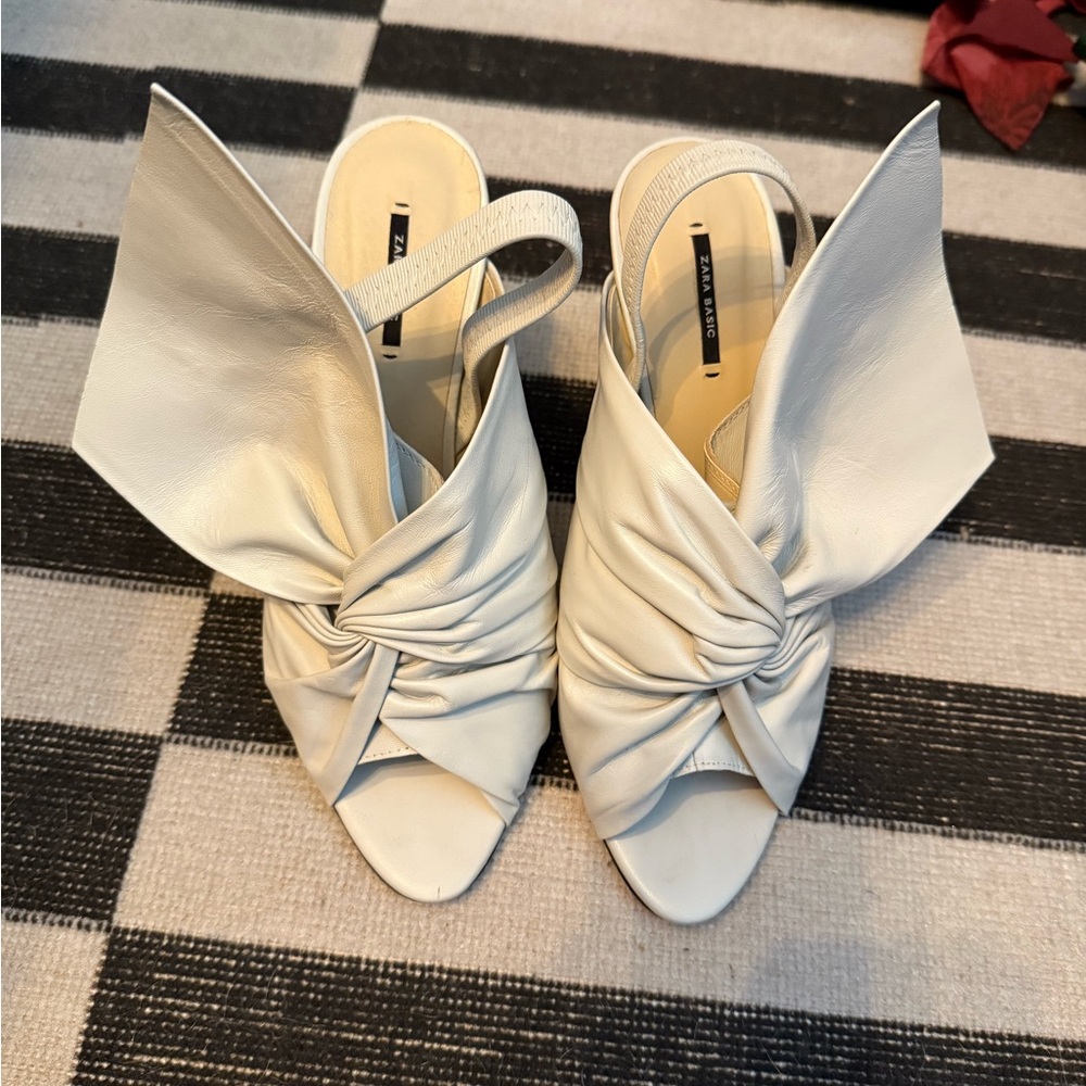 Zara White Knotted Leather Heels bow size 9 40 cream as seen on kerrently